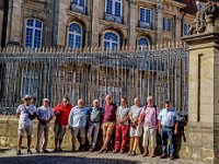 IMG 4013  Gruppenbild Schüler + Lehrer vor dem Erbdrostenhof : 2020.45 Jahre, Deutschland, Europa, Europe, Germany, Klassentreffen, Münster, Nordrhein-Westfalen