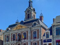 Mittagspause auf dem Grand Place von Huy : 2018.Ardennen, Belgien, Europa, Europe, Huy, MRD, Wallonie