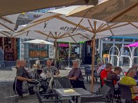 Mittagspause auf dem Grand Place von Huy : 2018.Ardennen, Belgien, Europa, Europe, Huy, MRD, Wallonie