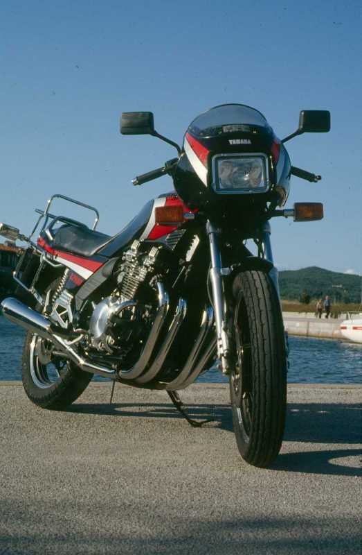 Yamaha XJ900