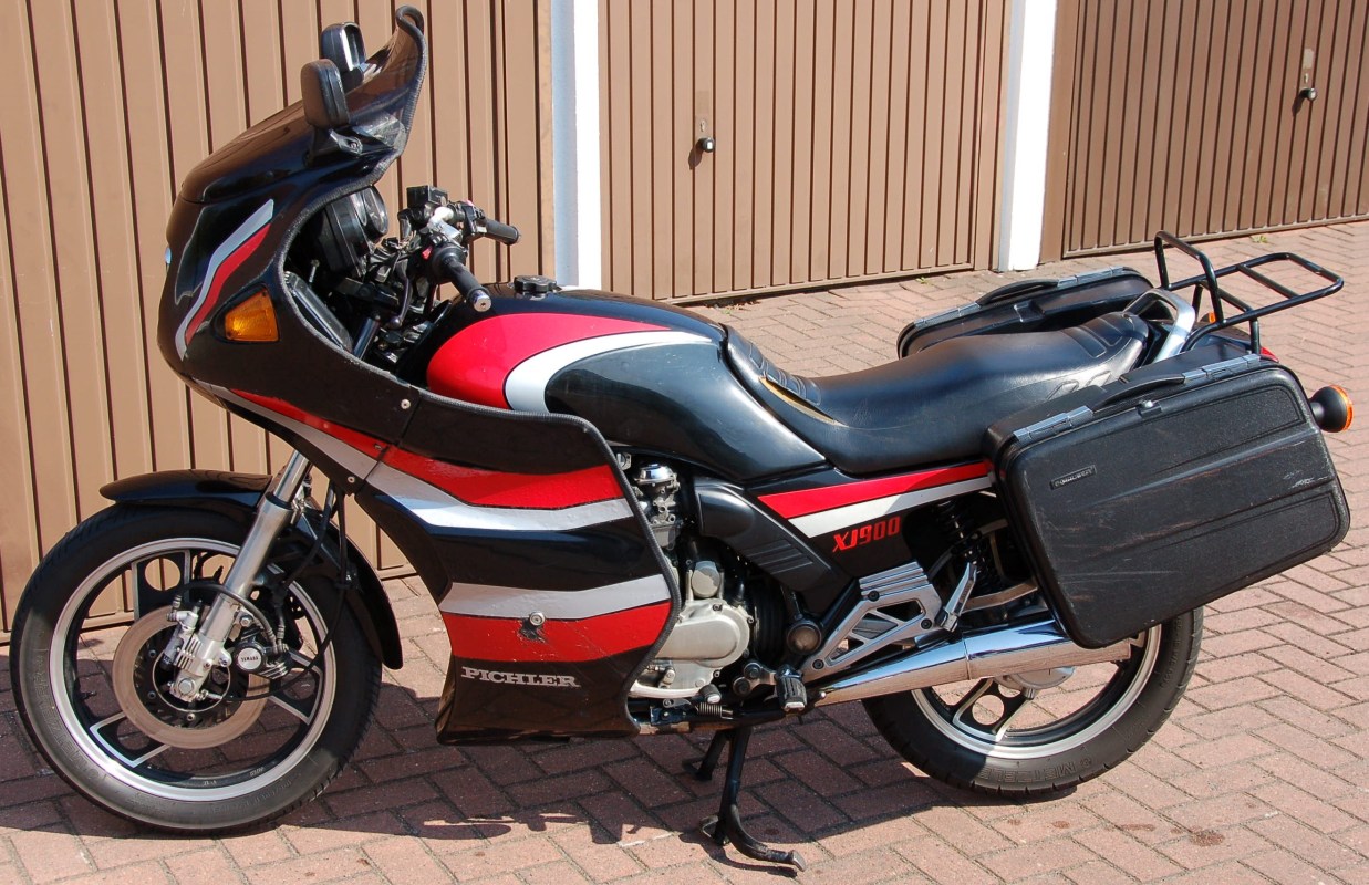 Yamaha XJ900